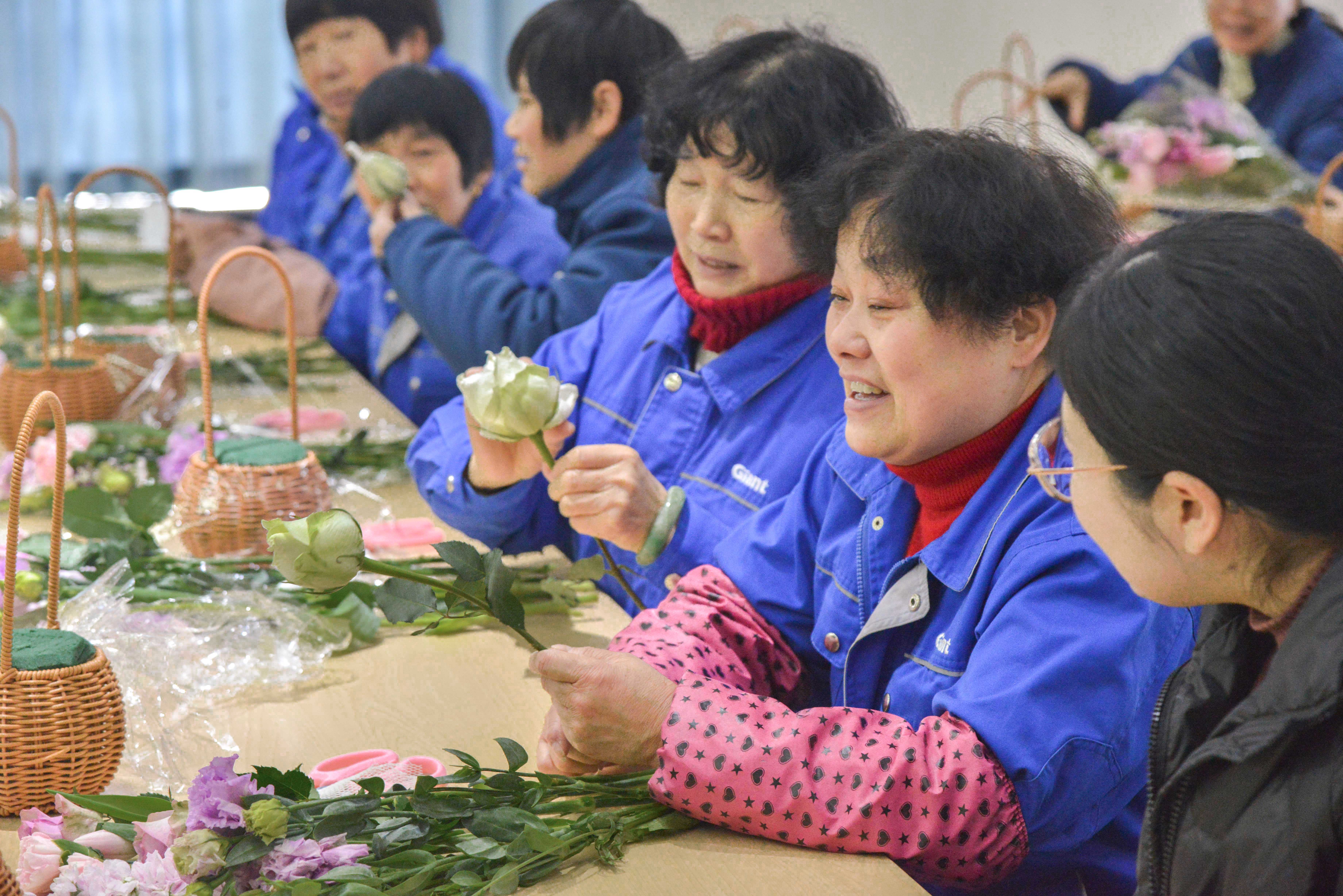 巾幗呈英姿 三春綻繁花——巨人集團(tuán)婦女節(jié)活動(dòng)