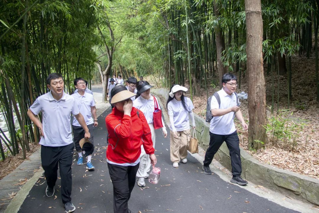 熱辣滾燙 揚(yáng)帆未來(lái)——巨人集團(tuán)公司團(tuán)建之旅